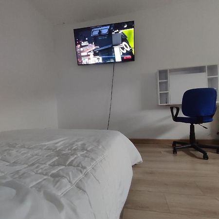 Ferienwohnung Chambre Prive Dans Une Maison Avec Terrasse Et Jardin Salles De Bain Partagees Lille Exterior foto