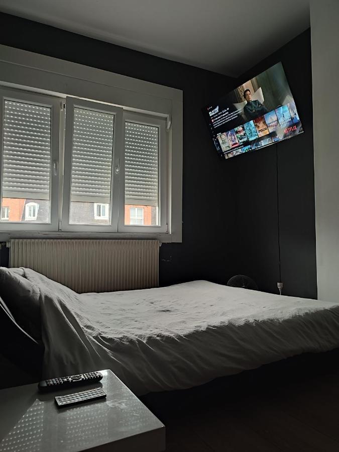 Ferienwohnung Chambre Prive Dans Une Maison Avec Terrasse Et Jardin Salles De Bain Partagees Lille Exterior foto