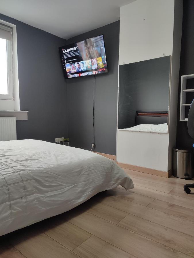 Ferienwohnung Chambre Prive Dans Une Maison Avec Terrasse Et Jardin Salles De Bain Partagees Lille Exterior foto