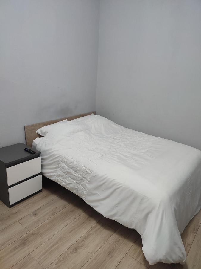 Ferienwohnung Chambre Prive Dans Une Maison Avec Terrasse Et Jardin Salles De Bain Partagees Lille Exterior foto